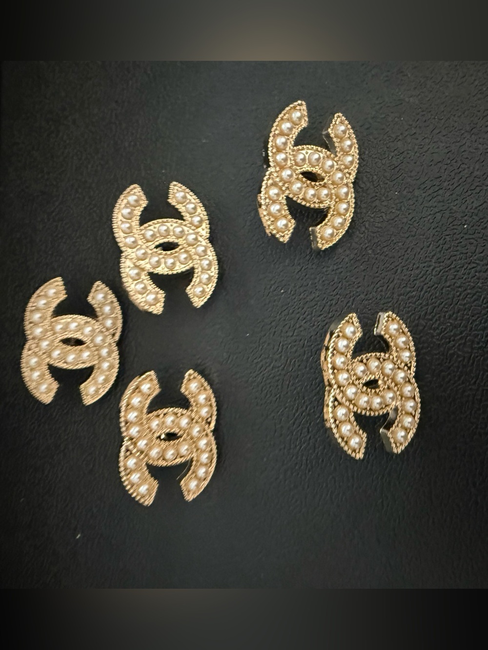 Preloved Chanel Gold tone Pearl Embellished Double-C Logo buttons set of 5